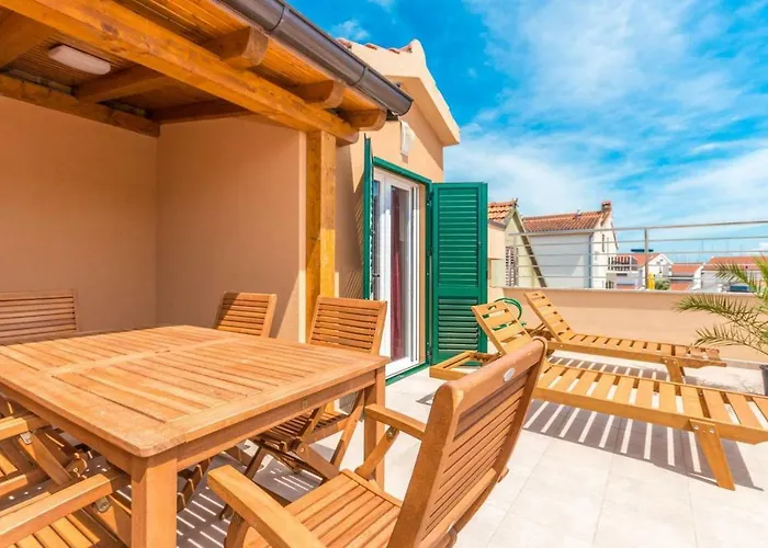 16249c Apartamento Vodice